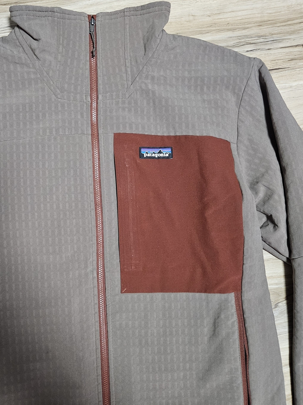 Patagonia R2 Techface Jacket - Picture 2 of 4